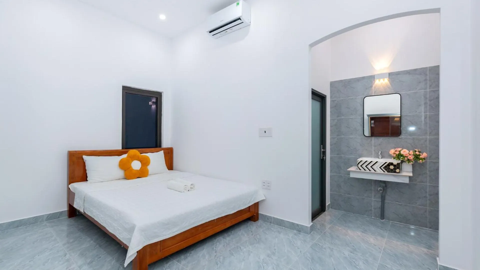 Villa 5 Phong Ngu,Ho Boi 45M2 Cach Bien 150M Vung Tau