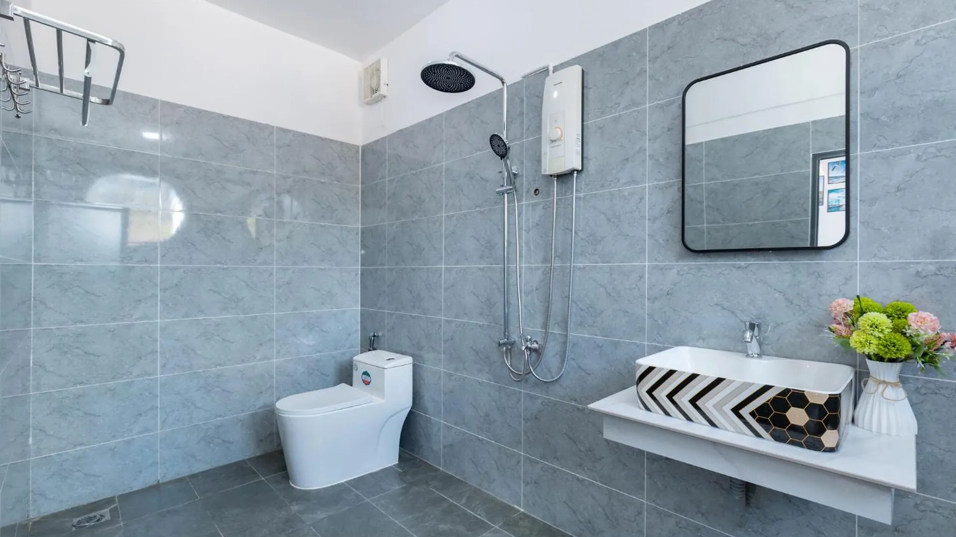 Villa 5 Phong Ngu,Ho Boi 45M2 Cach Bien 150M Vung Tau 0*,  Vietnam